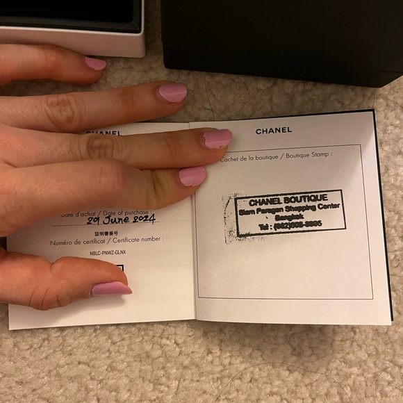 Chanel Coco Crush Earrings Quilted Motif - Picture 2 of 5